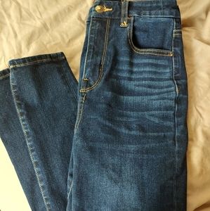 American Eagle - size 4 short - curvy high jegging